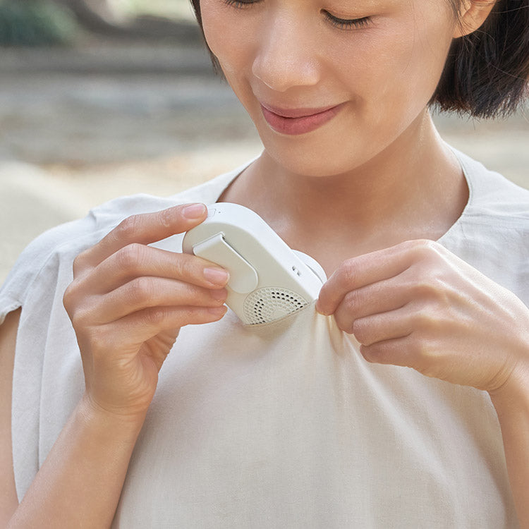 Life on Products ペルチェ冷却機能襟エアーファン リリーホワイト
