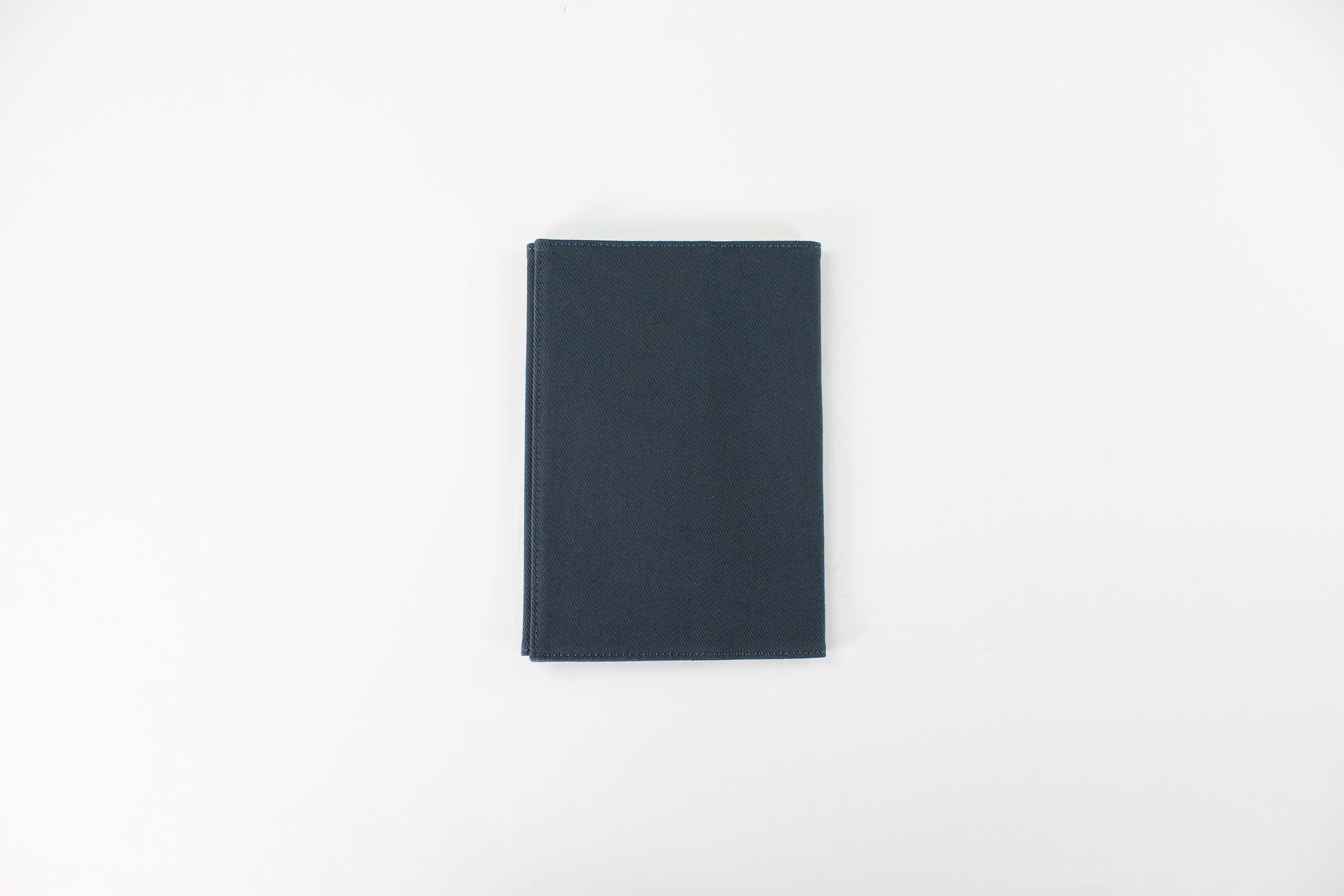BIBLIOPHILIC COTTON CANVAS BOOKCOVER 46判 NAVY